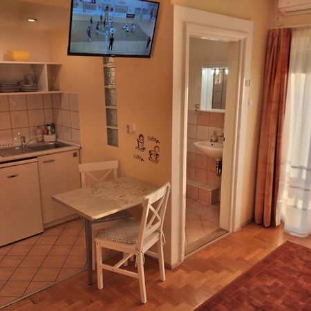 Heviz Erika Apartman Buitenkant foto