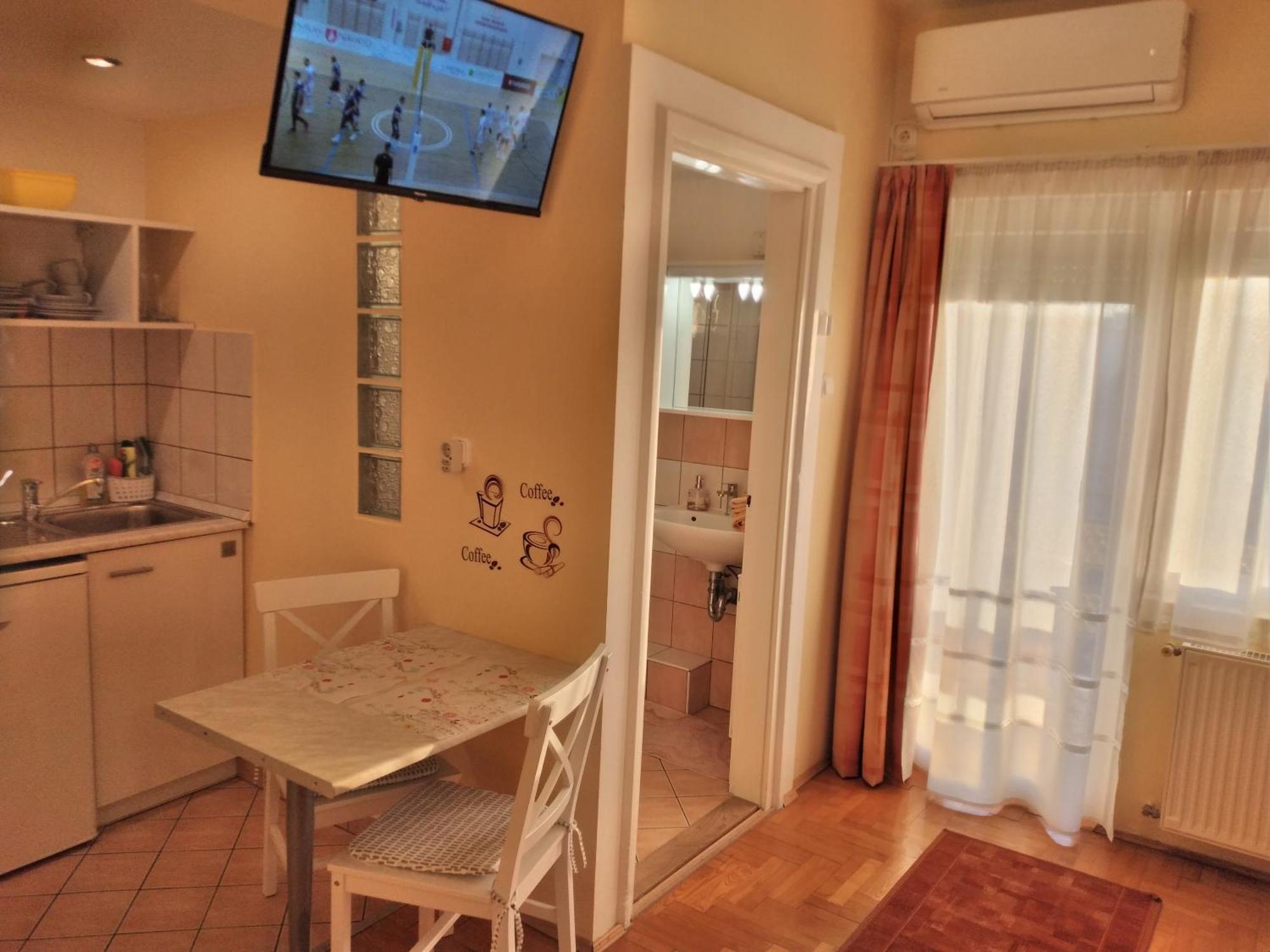 Heviz Erika Apartman Buitenkant foto
