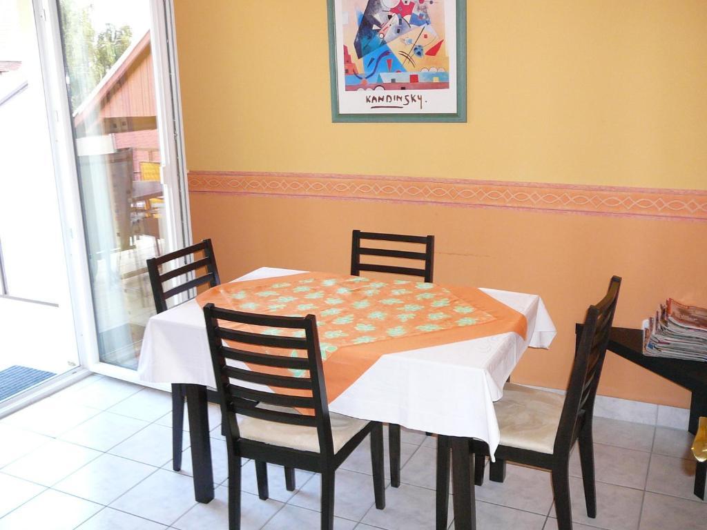 Heviz Erika Apartman Kamer foto